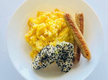 Scrambled eggs, Sausage and Avocado